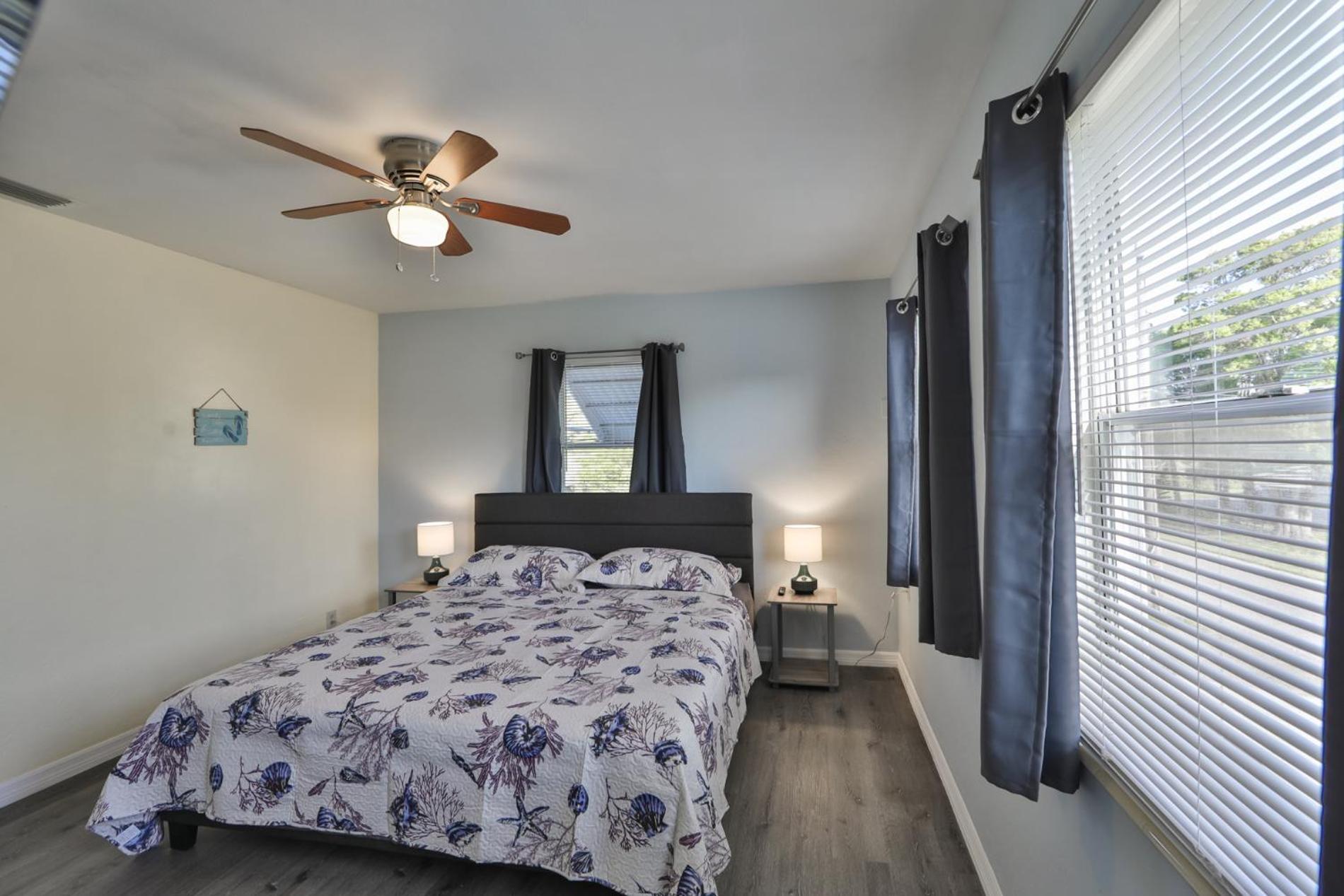 Lovely Vacation Home 1 Block From Beach & Downtown Gulfport เซนต์ปีเตอร์สเบิร์ก ภายนอก รูปภาพ